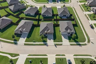 1203 Hidden Vly Dr, Chandler, TX 75758 - Photo 25