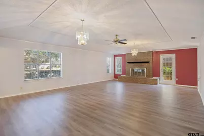 504 Woodland Hills Dr, Tyler, TX 75701 - Photo 7