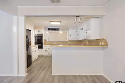 504 Woodland Hills Dr, Tyler, TX 75701 - Photo 11