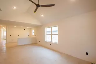 1112 Park St, Tyler, TX 75702 - Photo 3