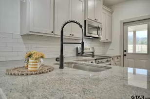 310 Bradford, Arp, TX 75750 - Photo 17