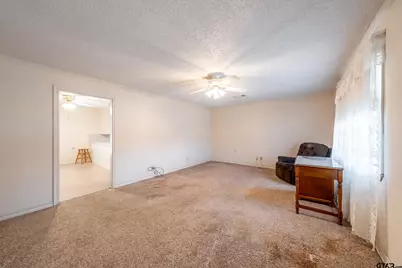 9606 County Road 2167, Whitehouse, TX 75791 - Photo 7