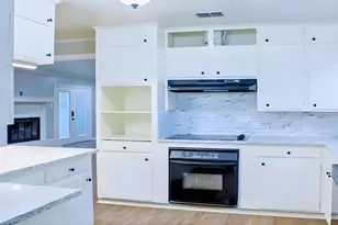 1307 E Main St, Whitehouse, TX 75791 - Photo 5