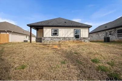 300 S Roden Ln, Gladewater, TX 75647 - Photo 33