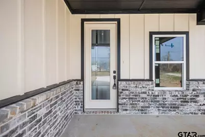 300 S Roden Ln, Gladewater, TX 75647 - Photo 5