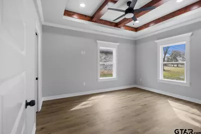 300 S Roden Ln, Gladewater, TX 75647 - Photo 29