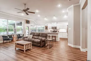 11519 Lindsey Gdn Dr, Tyler, TX 75709 - Photo 9