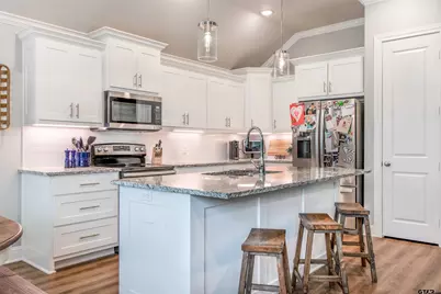 11519 Lindsey Garden Drive, Tyler, TX 75709 - Photo 13