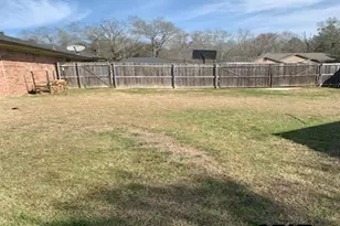 219 Amanda, Whitehouse, TX 75791 - Photo 17