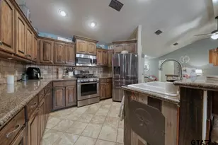 452 Wildcat Dr, Winona, TX 75792 - Photo 9