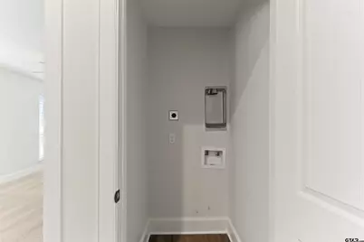 106 Hutto, Troup, TX 75789 - Photo 7