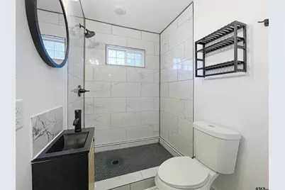 1804 W 24th St, Tyler, TX 75702 - Photo 9