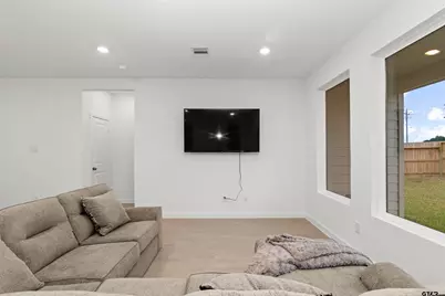 10100 Oakland Hills Dr, Cleveland, TX 77327 - Photo 13