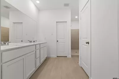 10100 Oakland Hills Dr, Cleveland, TX 77327 - Photo 17