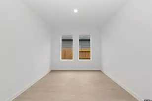 10100 Oakland Hills Dr, Cleveland, TX 77327 - Photo 25