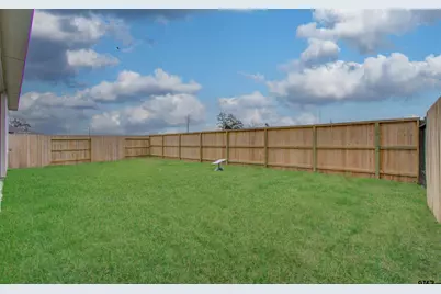 10100 Oakland Hills Dr, Cleveland, TX 77327 - Photo 9