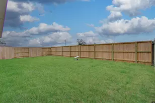 10100 Oakland Hills Dr, Cleveland, TX 77327 - Photo 9