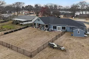 21850 S Shore Dr, Chandler, TX 75758 - Photo 35