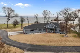 21850 S Shore Dr, Chandler, TX 75758 - Photo 1