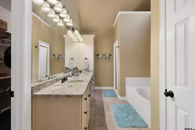 3800 Holly Ridge Drive, Longview, TX 75605 - Photo 25