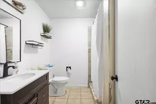 2032 Woodhaven Dr, Tyler, TX 75701 - Photo 17