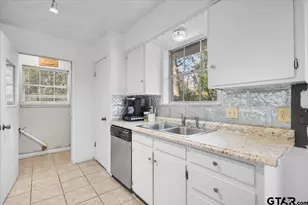 2032 Woodhaven Dr, Tyler, TX 75701 - Photo 13