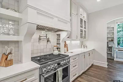 15373 Lakeside Dr, Tyler, TX 75707 - Photo 11