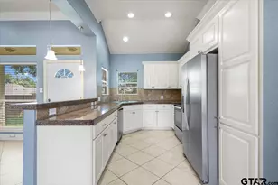 2136 Haverhill, Tyler, TX 75707 - Photo 9