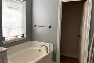 2136 Haverhill, Tyler, TX 75707 - Photo 9