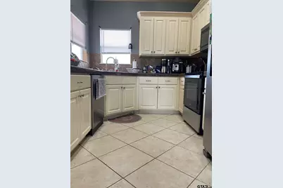 2136 Haverhill, Tyler, TX 75707 - Photo 5