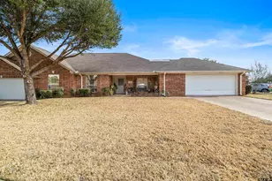 5401 Hollytree, Tyler, TX 75703 - Photo 1