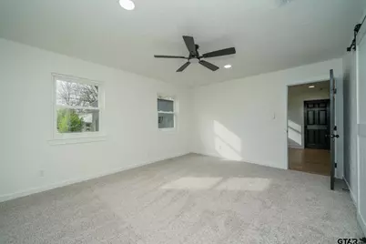 207 N White Oak Rd, White Oak, TX 75693 - Photo 31