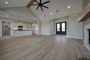 636 Prince Ln, Tyler, TX 75704 - Photo 5