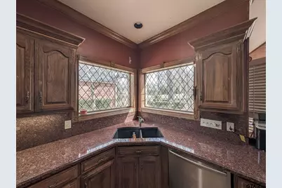 6609 Hollytree Cir, Tyler, TX 75703 - Photo 7