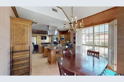 6609 Hollytree Cir, Tyler, TX 75703 - Photo 9