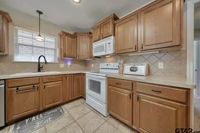 1803 Park Place, Mineola, TX 75773 - Photo 13