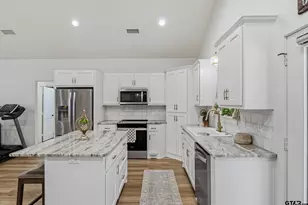 210 Pr 5808, Grand Saline, TX 75140 - Photo 13