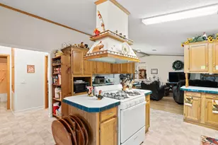 2811 Medlin Rd, Gilmer, TX 75645 - Photo 19