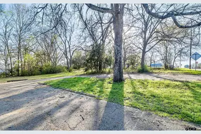 109 W Broadway, Big Sandy, TX 75755 - Photo 1