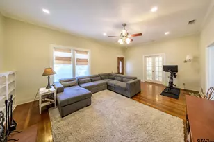 507 N St Mary St, Carthage, TX 75633 - Photo 9