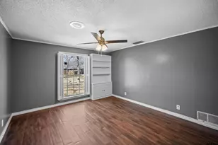 4728 Downing, Tyler, TX 75703 - Photo 15