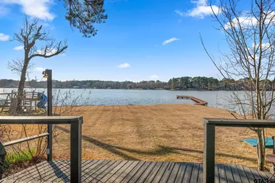 1805 E Lake Dr, Gladewater, TX 75647 - Photo 3