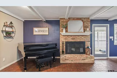 2829 Yorktown Drive, Tyler, TX 75701 - Photo 7