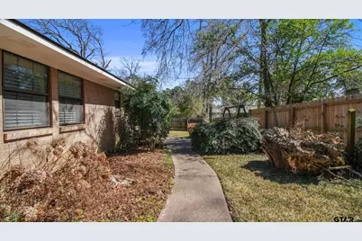 2829 Yorktown Drive, Tyler, TX 75701 - Photo 41