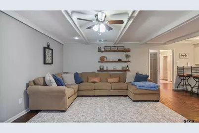 2829 Yorktown Drive, Tyler, TX 75701 - Photo 9