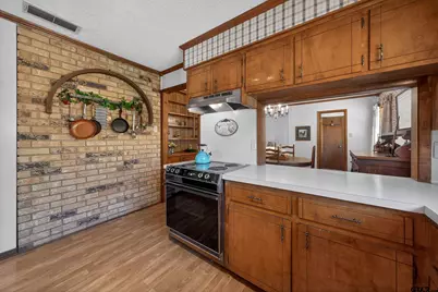 10447 Hancock Rd, Tyler, TX 75707 - Photo 9