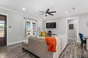 323 Eastdale Ln, Bullard, TX 75757 - Photo 5