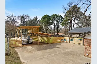 310 Windridge, Palestine, TX 75801 - Photo 29