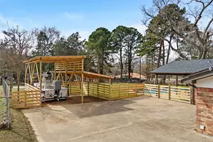 310 Windridge, Palestine, TX 75801 - Photo 29