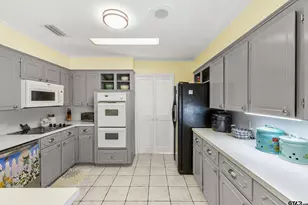 1302 W Sabine, Carthage, TX 75633 - Photo 11